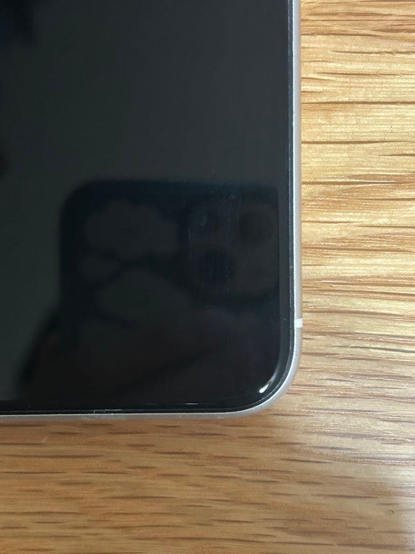 iPhone11 simロックあり