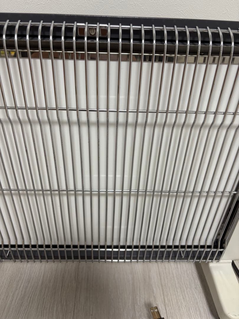 本日限定お値引き‼️サンラメラ600W型 遠赤外線ニューセラミックヒーター