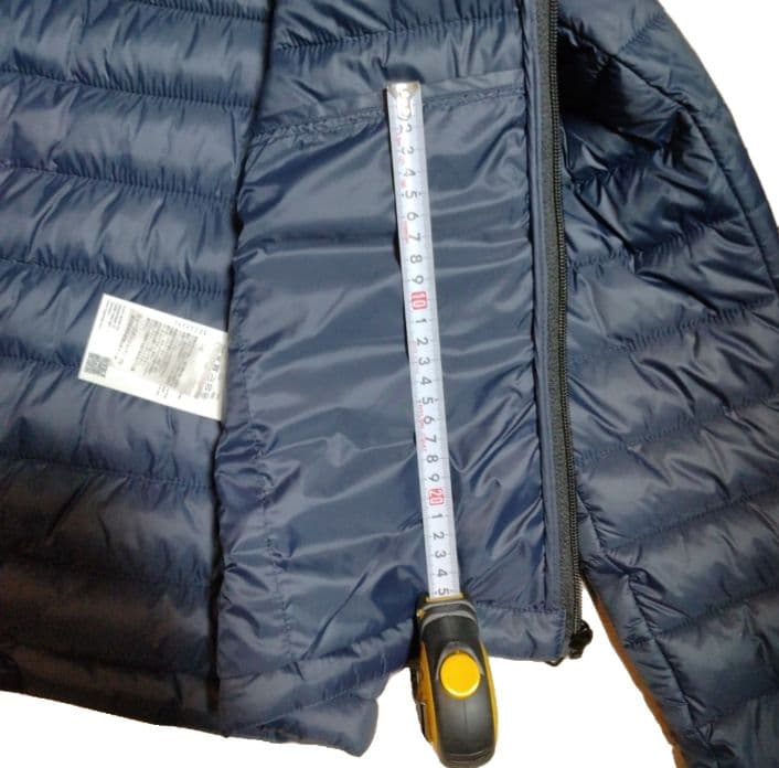 セール✩新品タグ付き　ヒューゴ・ボスジャケット　ネイビーサイズ50