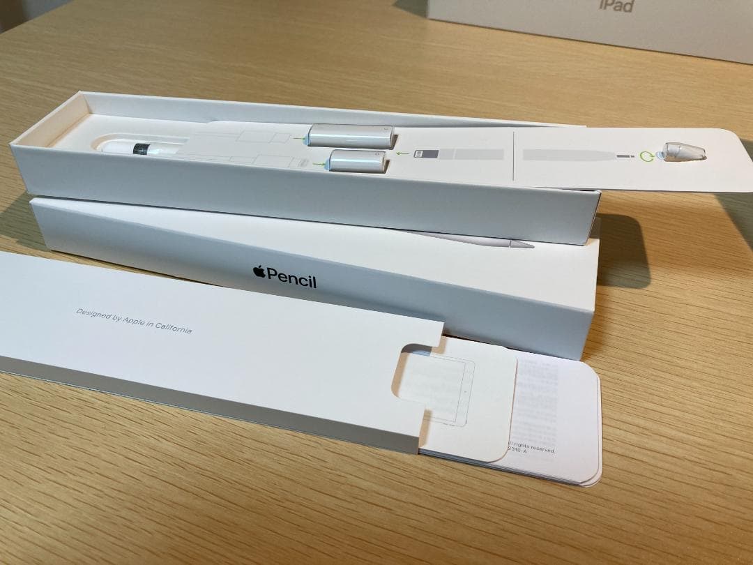 iPad本体 + Apple Pencil + 専用キーボード