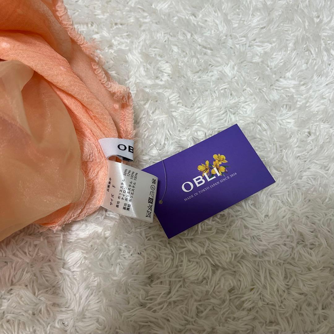 【現行品、半値以下、新品未使用タグ付】OBLI PONPONリボンキャミトップス