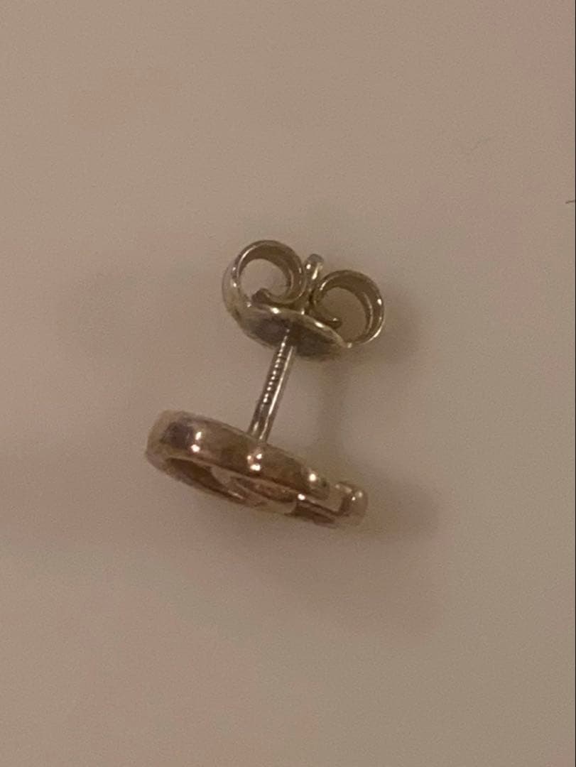 GUCCI ダブルGロゴ シルバー ピアス(片耳用)