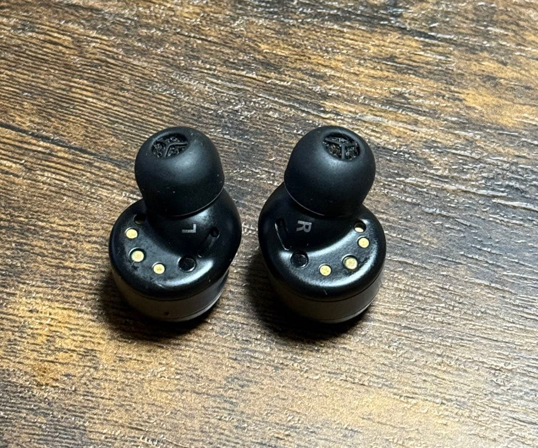 テクニクス EAH-AZ100 完全ワイヤレスイヤホン 右側不具合有り ジャンク