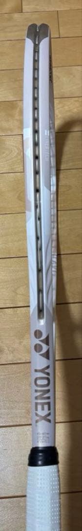 美品ヨネックス ブイコア100YONEX VCORE100 サンドベージュG2