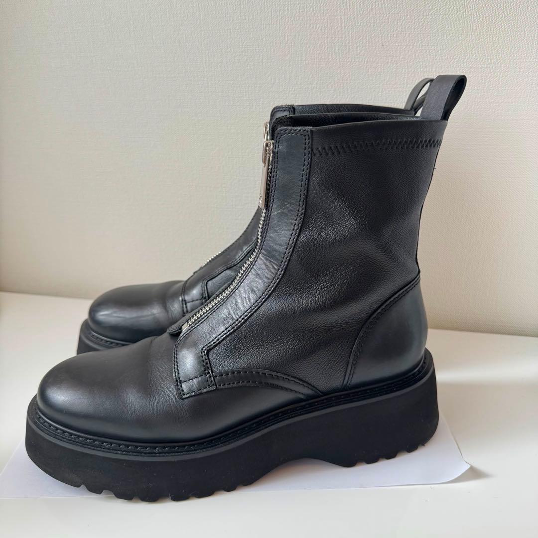 美品 スタッカート ショートブーツ 厚底 センタージップ 黒レザー