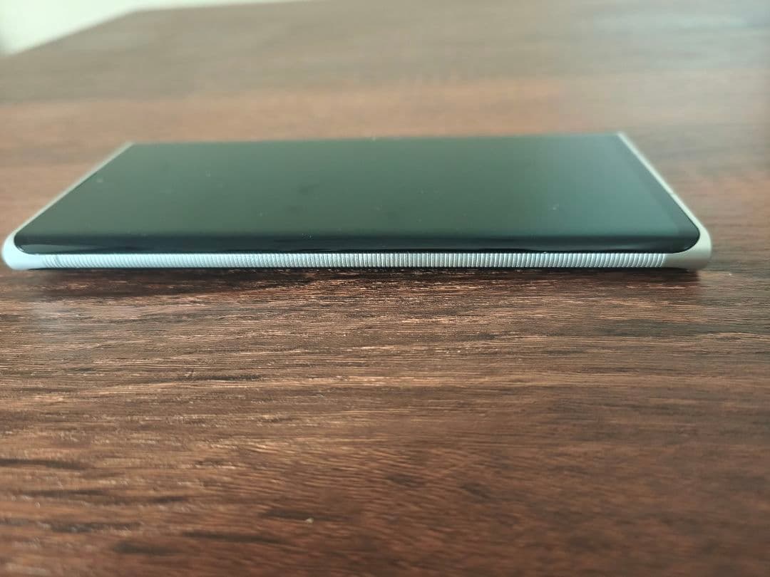 スマートフォン本体 Leitz Phone1 LP-01