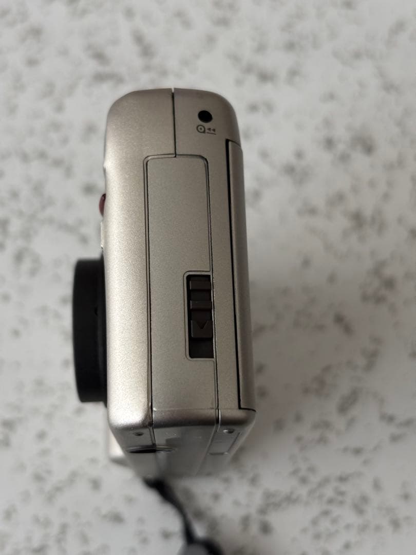 RICOH R1s シルバー