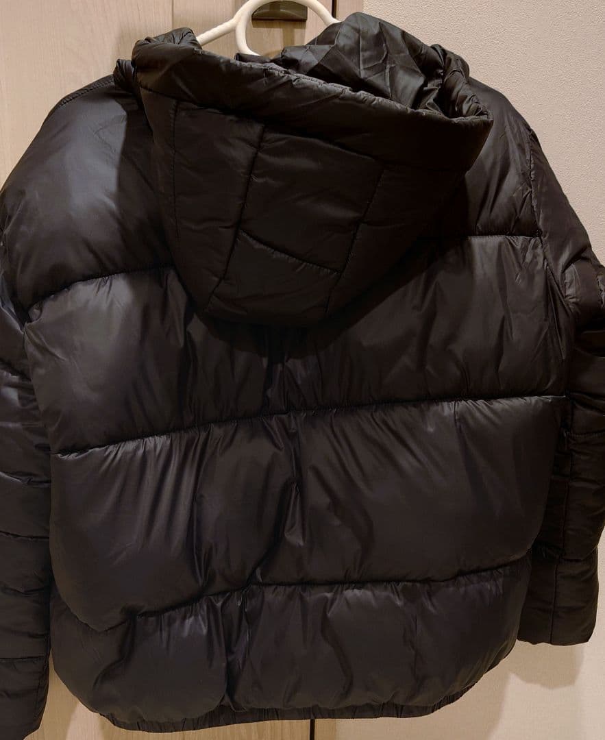 カラスアルマーニ EMPORIOARMANI EA7 ダウンジャケット