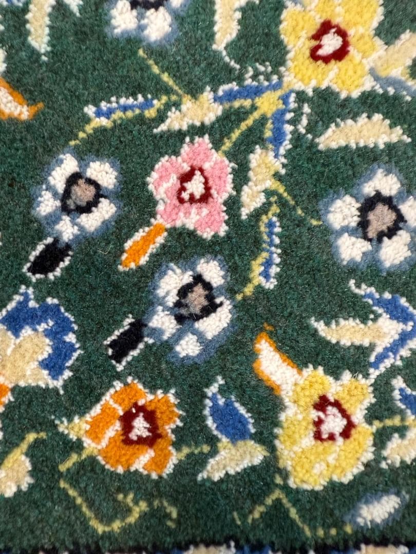 ペルシャ絨毯 ナイン産 ハート型ラグ 40cm 手織り バレンタイン 希少