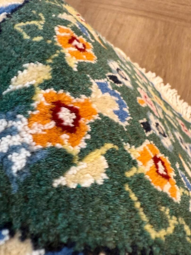 ペルシャ絨毯 ナイン産 ハート型ラグ 40cm 手織り バレンタイン 希少