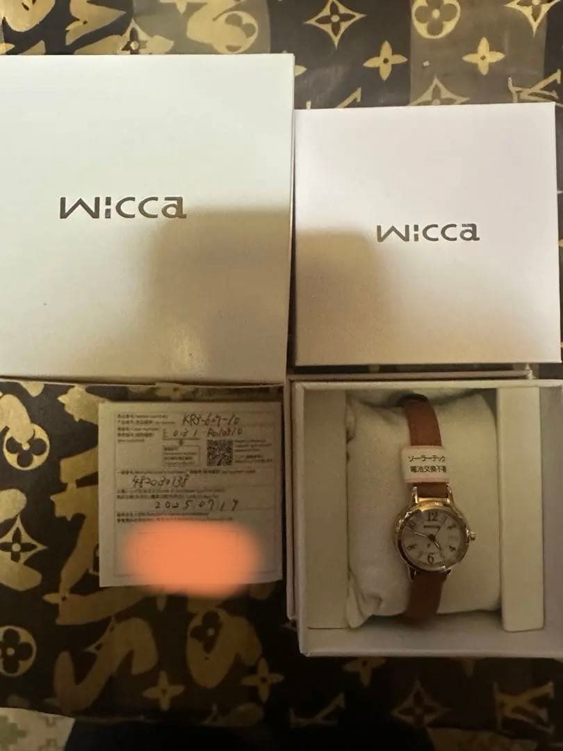 CITIZEN wiccaソーラー電波腕時計KR3-627-10