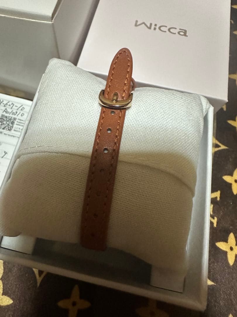 CITIZEN wiccaソーラー電波腕時計KR3-627-10