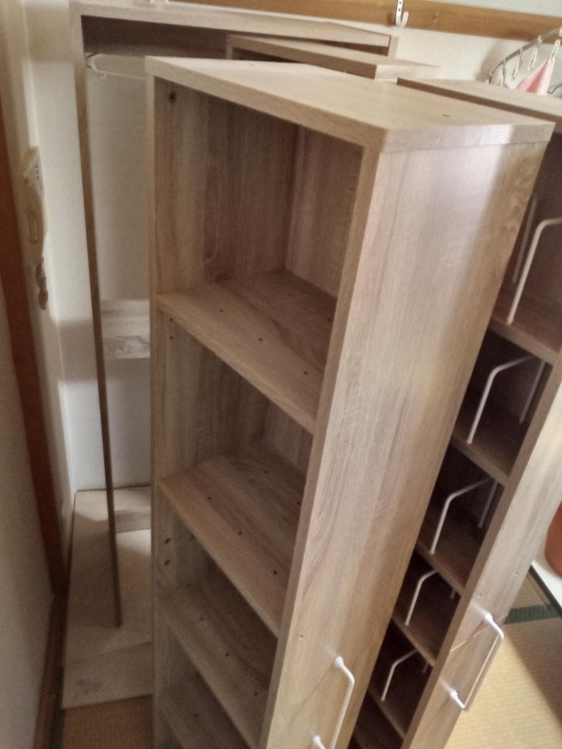 ライトウッド 3ドア収納キャビネット　イオンかな？