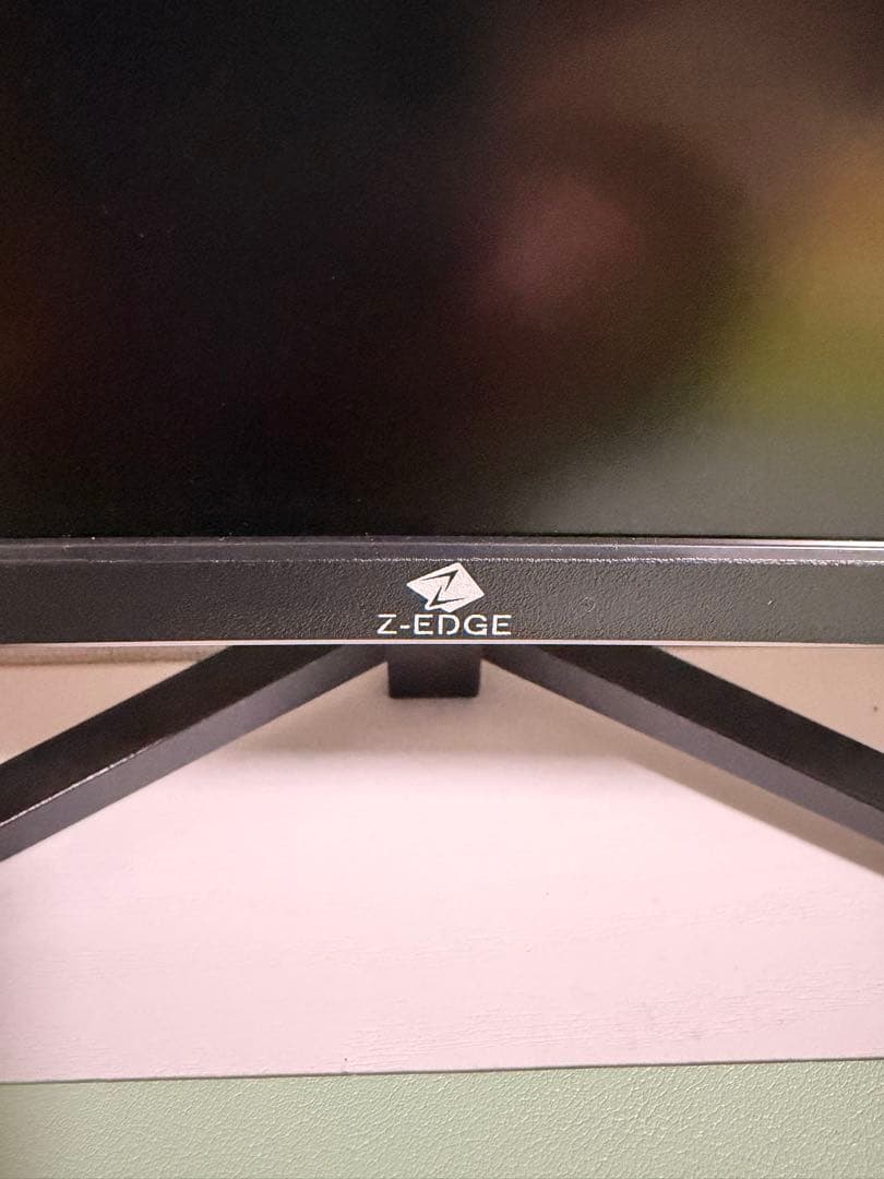 Z-EDGE UG27P 240hz 27インチ ゲーミングモニター