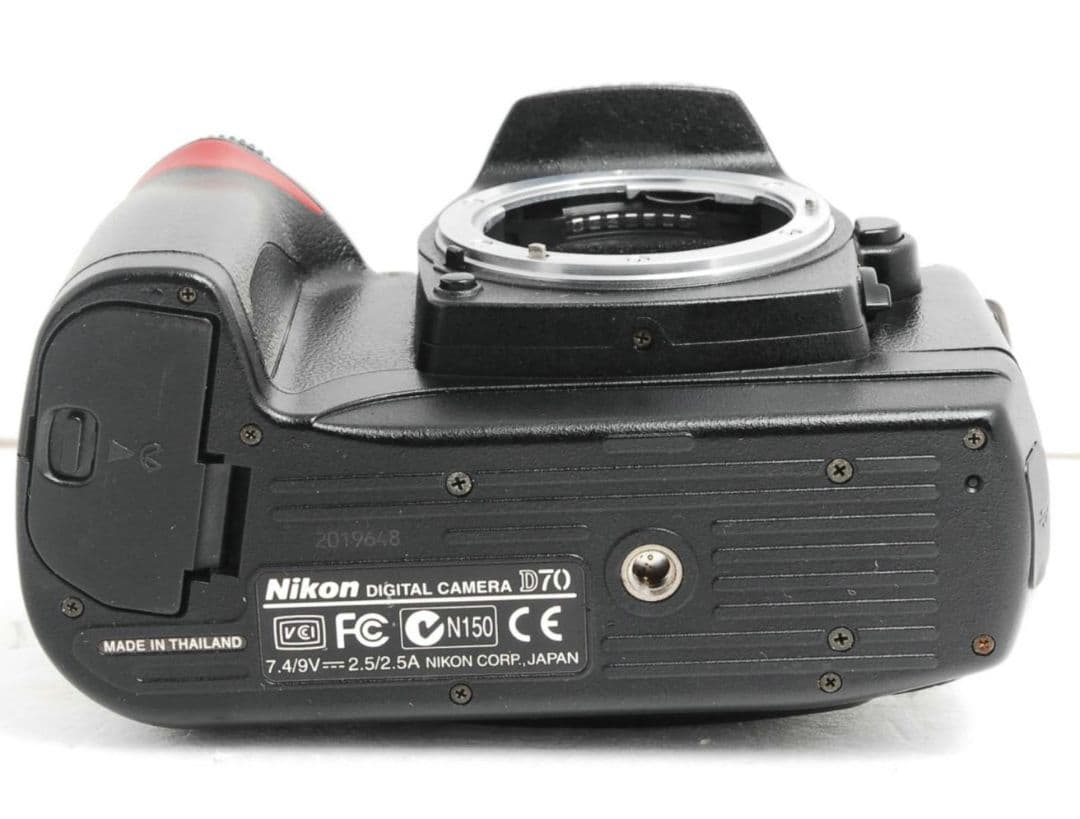 NIKON　D70　初心者⚡️広角から望遠まで　一眼レフ⚡️ニコン⚡️望遠