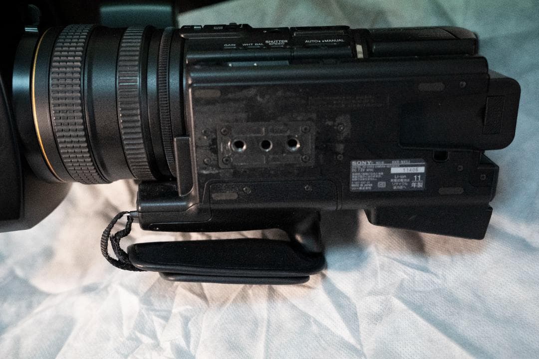 SONY HXR-NX5JNXCAMカムコーダー広角・20倍ズームで高画質を実現