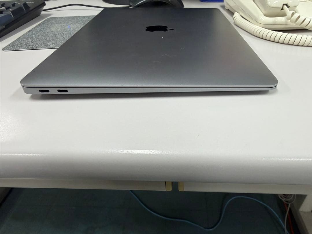 MacBook Air (Retina, 13-inch, 2018) 本体