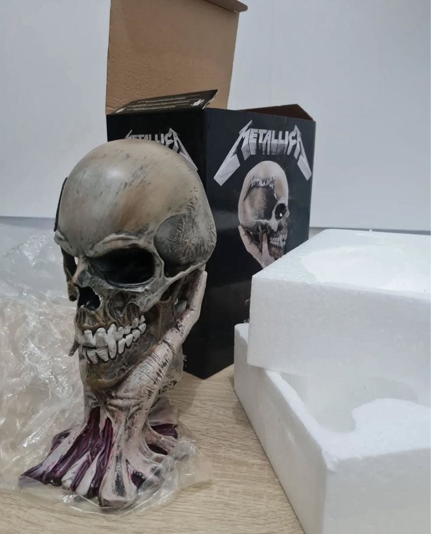 llica スカル彫刻　置物 sad but true