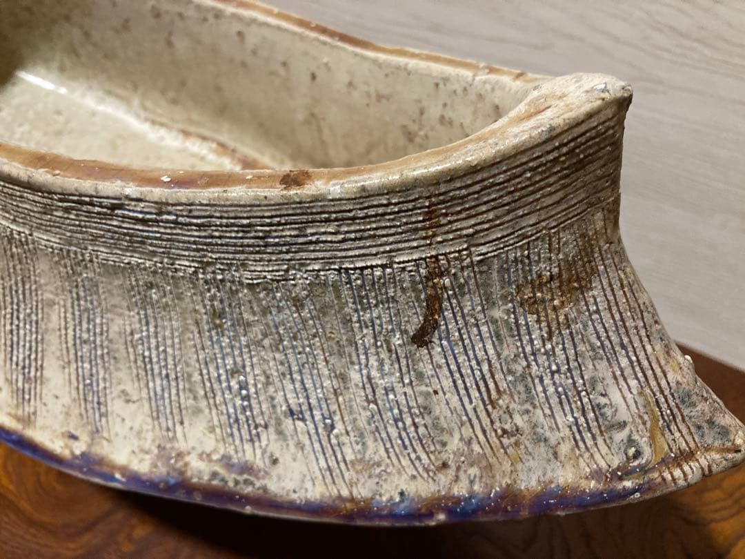 歪みの美しい土物花器｜侘び寂び｜一点物｜生け花・オブジェ　陶器