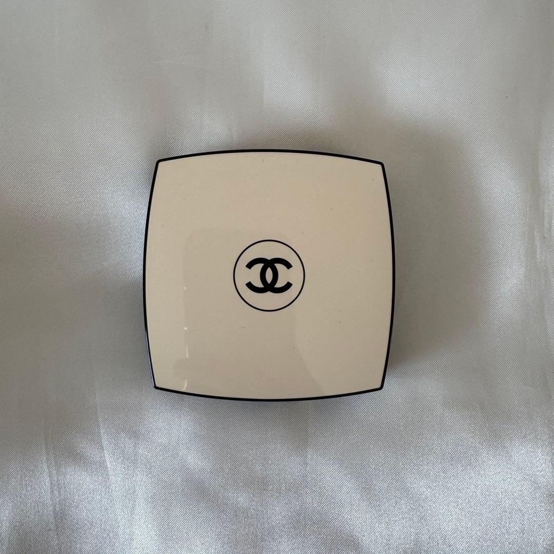CHANEL LES BEIGES アイシャドウパレット WARM ウォーム