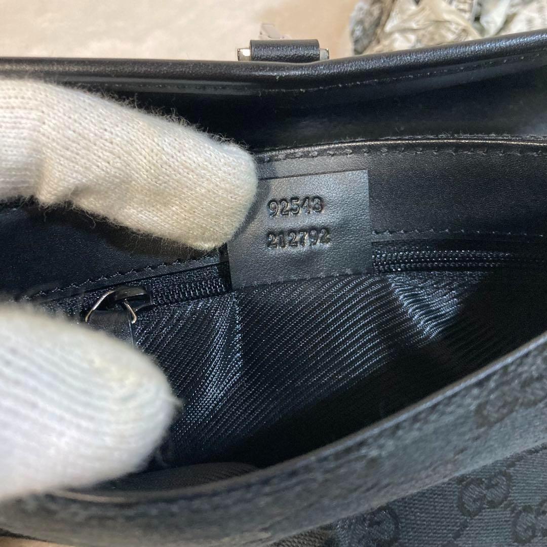 ！新品同然！　GUCCI グッチ　ボディーバッグ　ブラック　キャンバス