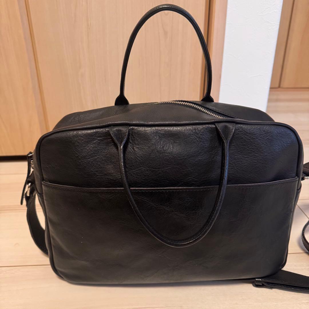 美品　マドリガル　おかかえバッグ　ブラックレザーショルダーバッグ