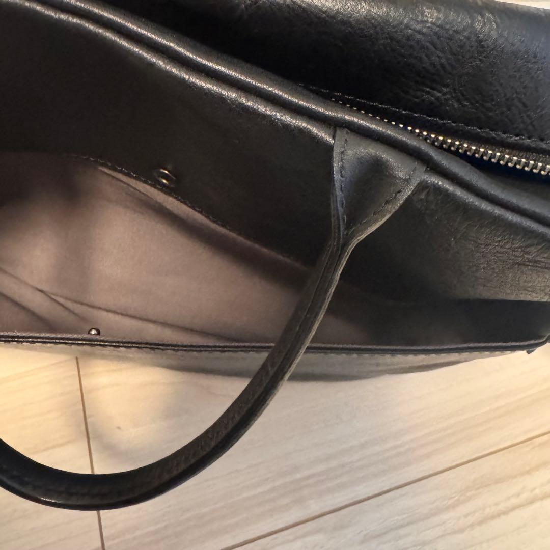 美品　マドリガル　おかかえバッグ　ブラックレザーショルダーバッグ