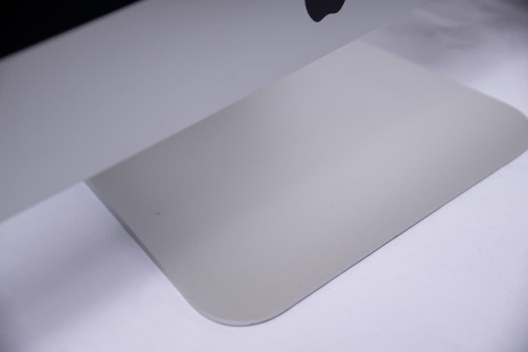 Macデスクトップ iMac27(2017) Core i7 SSD512 Radeon580