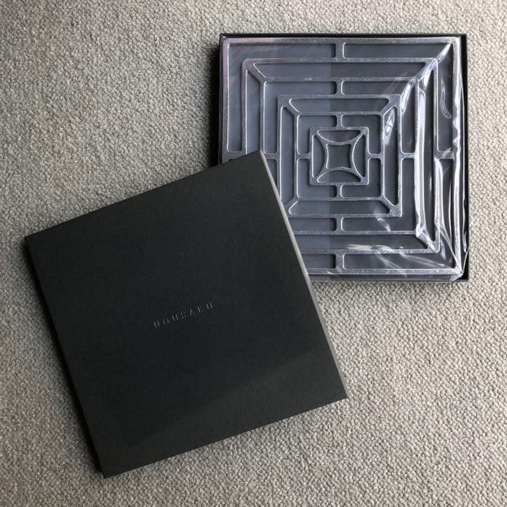 曲がる金属のテーブルウェア　能作（定価11,000円）