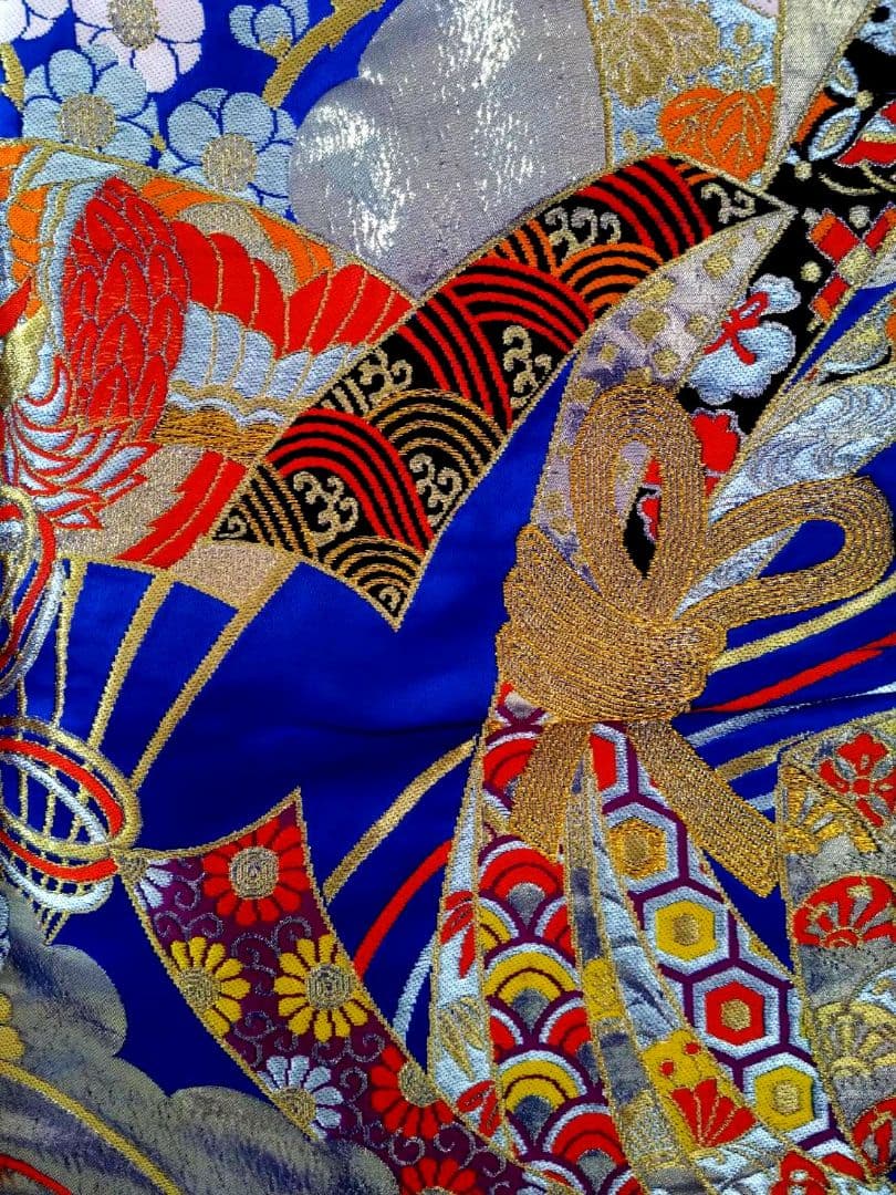 B225★豪華絢爛高級刺繍打掛★（金銀糸使用/蝶々/花柄）結婚式歌舞伎/大衆演劇