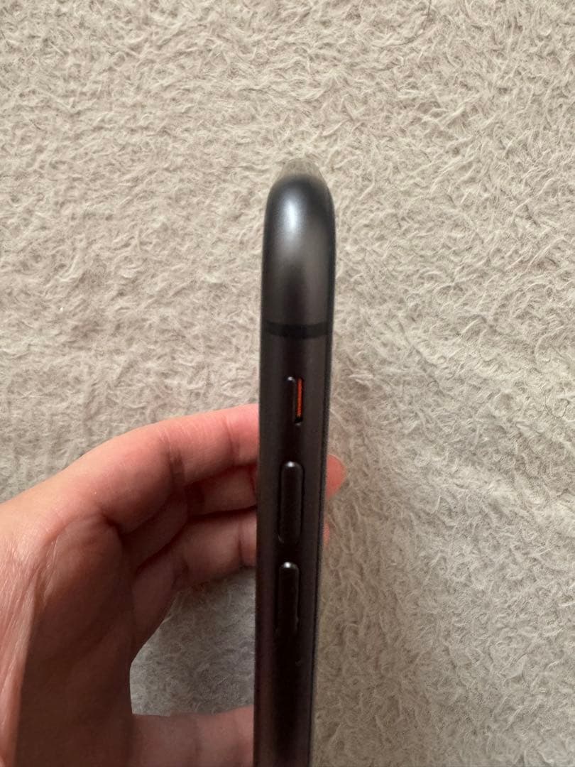 iPhone 11 ブラック 本体 SIMロック解除、初期化済み