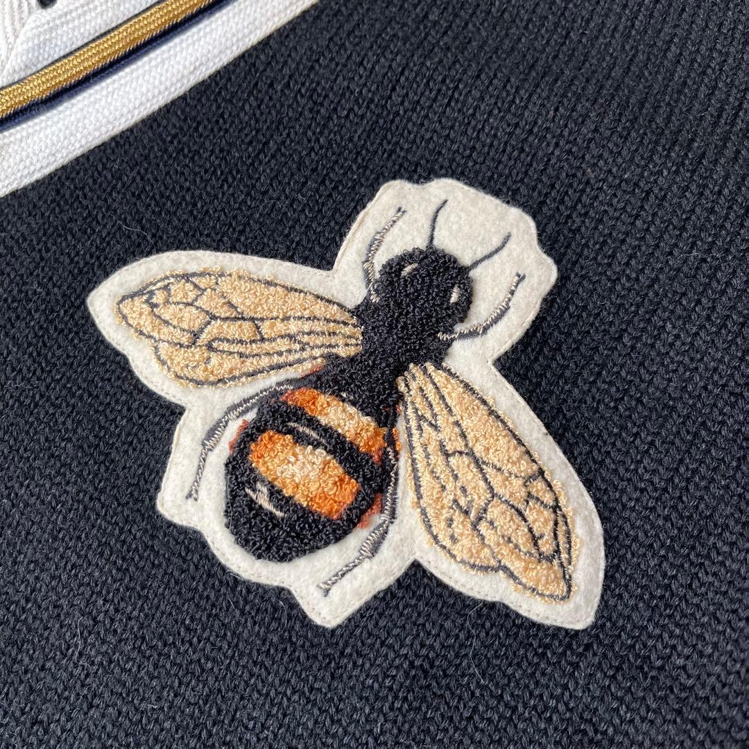 美品 グッチ ビー アップリケ Vネック セーター 蜂 ニット トップス