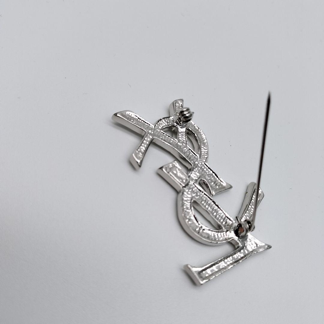 サンローラン YSL ロゴ ブローチ 銀 シルバー