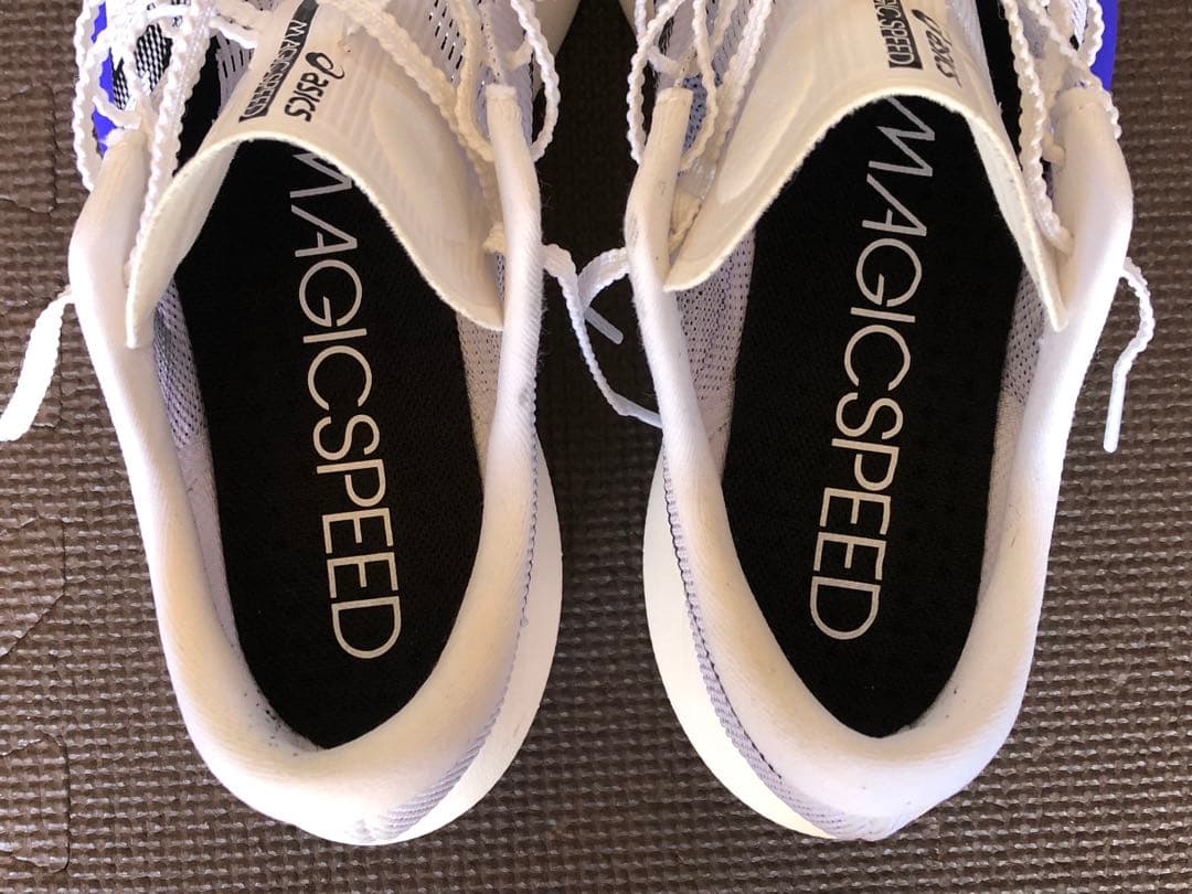 【AKI様用出品物】（箱無し）美品 asics マジックスピード5 26.5cm