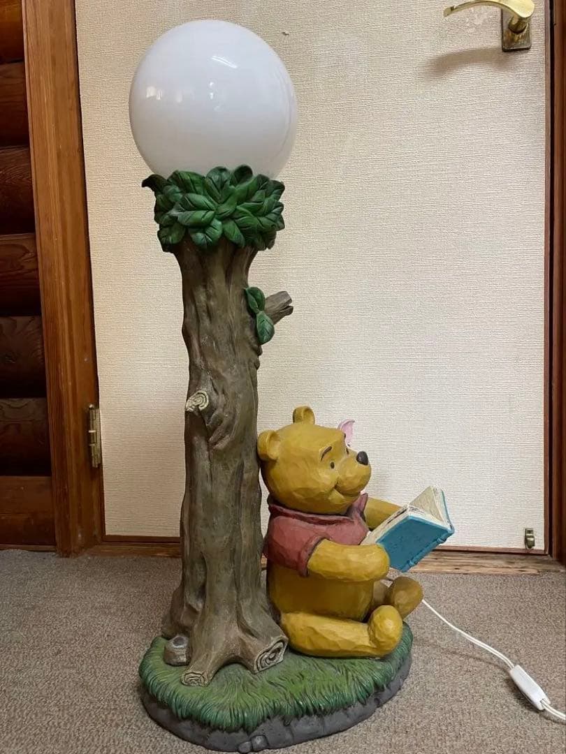 プーさんと親友ピグレットのフロアスタンド