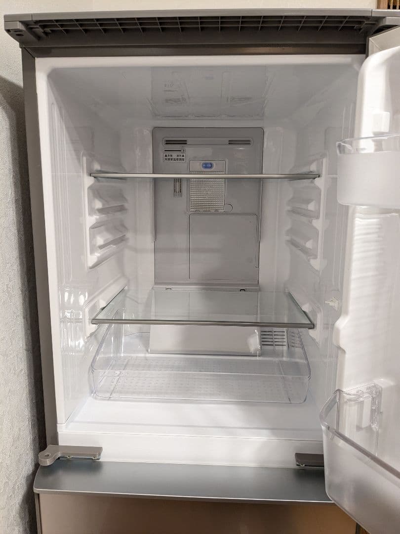 SHARP プラズマクラスター搭載冷蔵庫 137L（SJ-GD14C-C）