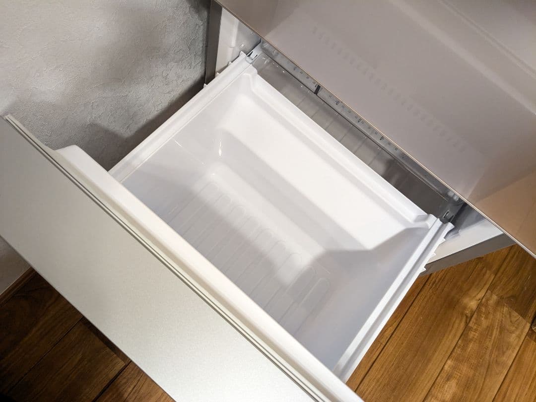 SHARP プラズマクラスター搭載冷蔵庫 137L（SJ-GD14C-C）