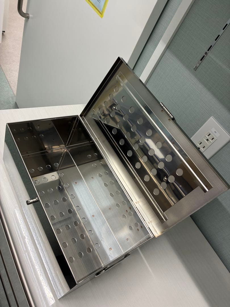 新品　アズワン　角型　滅菌カスト　④