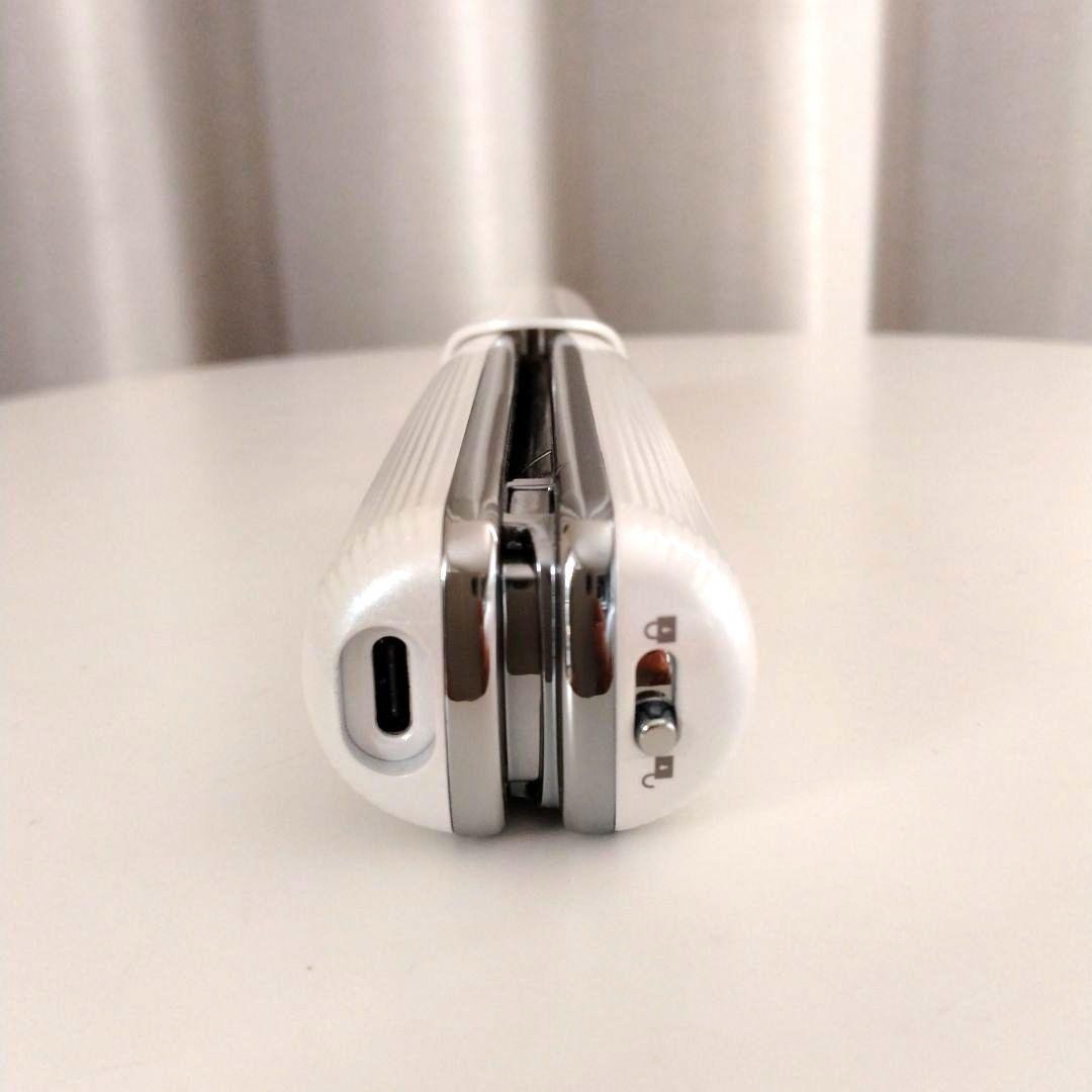 【ひい】リファフィンガーアイロンST