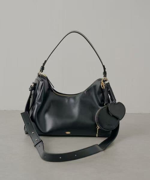 むむ•*Chico ポーチチャーム付きスエードコンビボストンバッグ