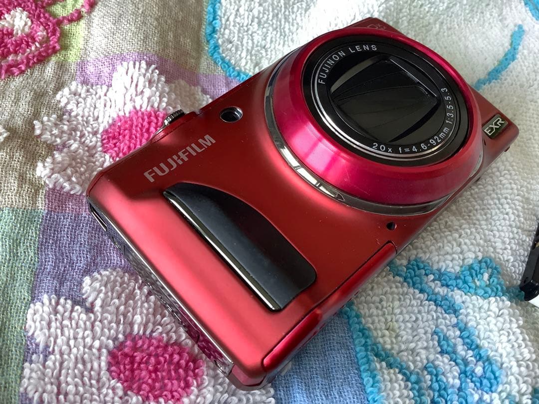 美品 FUJIFILM 20倍望遠 FinePix F900EXR デジカメ