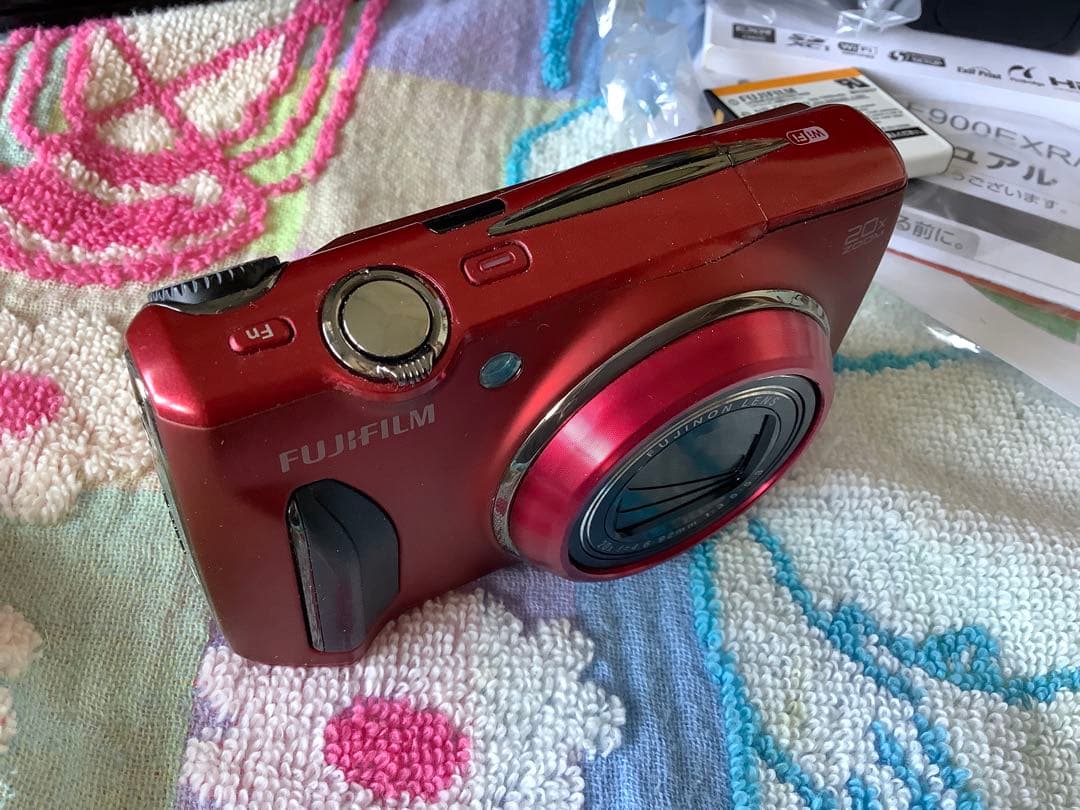 美品 FUJIFILM 20倍望遠 FinePix F900EXR デジカメ