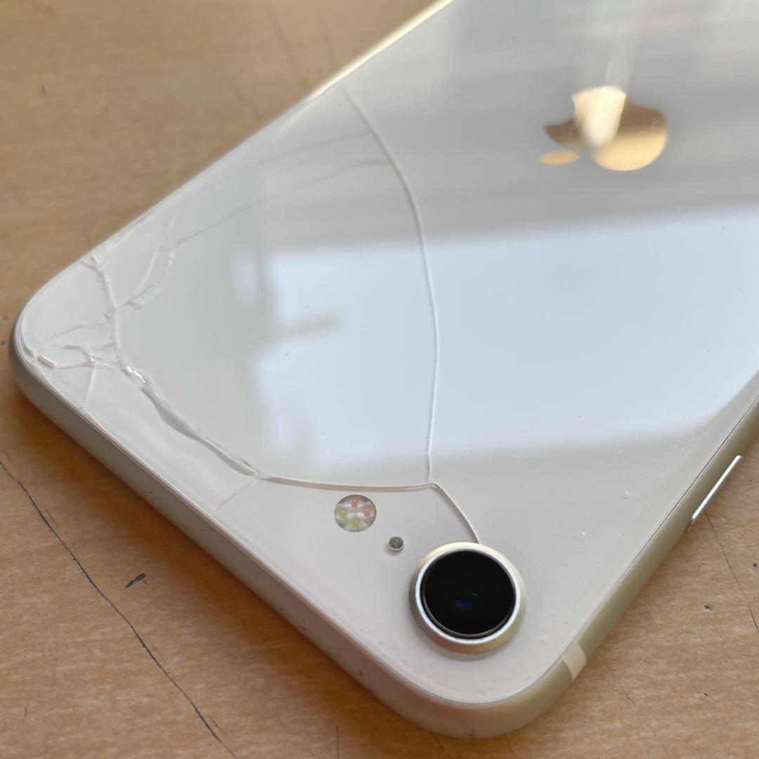 iPhone SE 第2世代　ホワイト　64GB A2296 #3