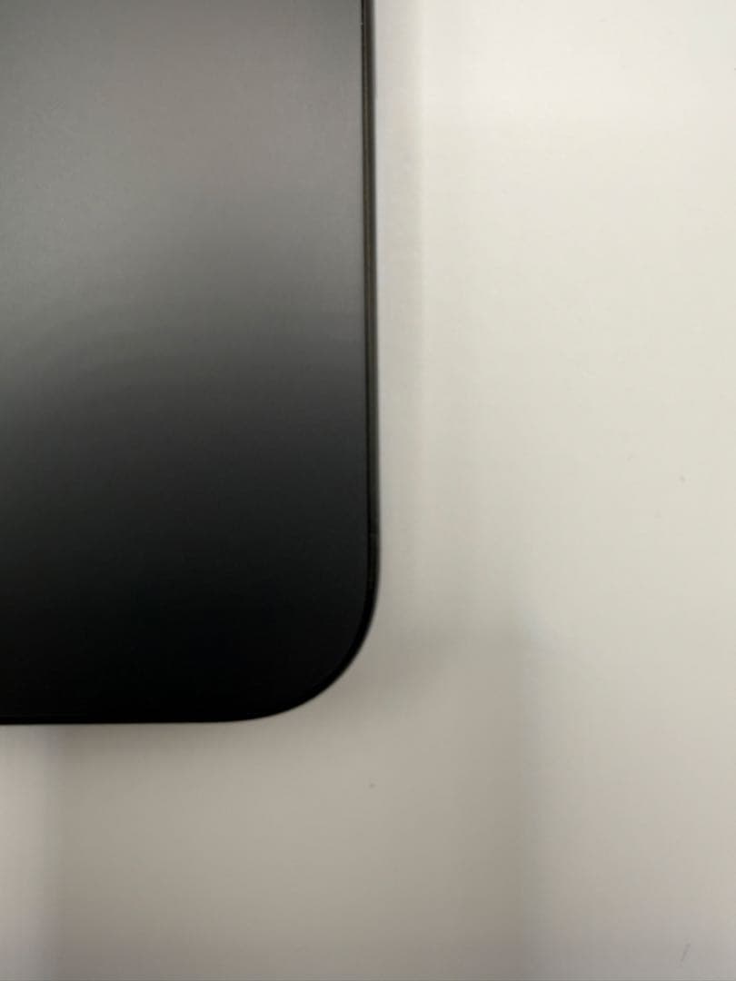 梅*様 【美品】iPhone15Pro 128GB ブラックチタニウム SIMフ
