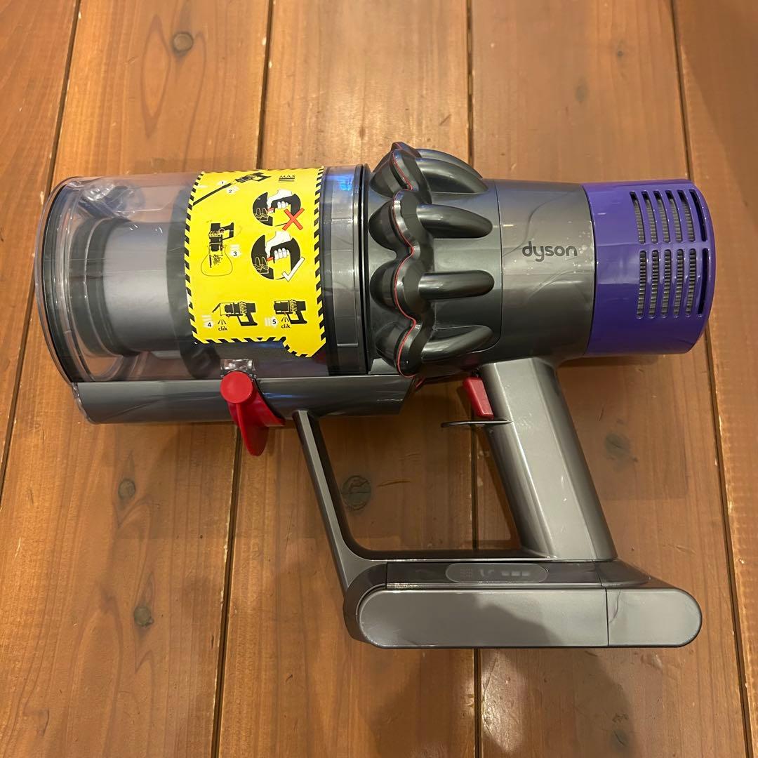 Dyson v10 fluffy☆クリーニング済☆バッテリー良好
