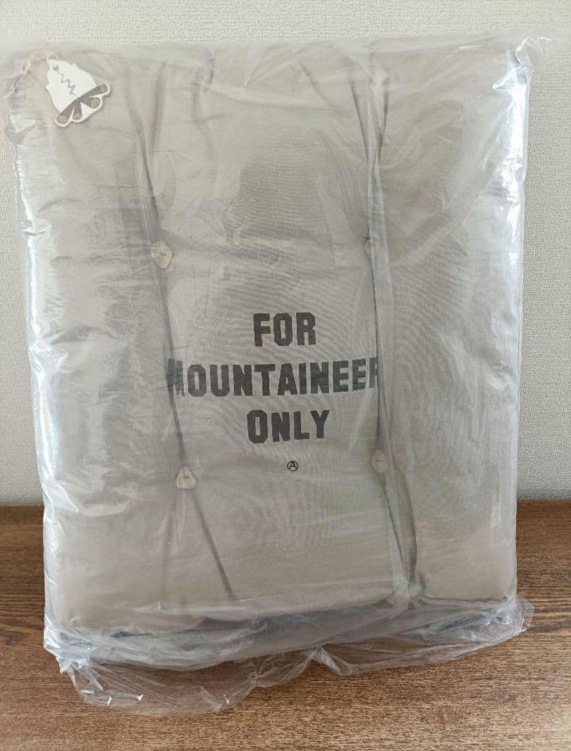 新品 MOUNTAIN RESEARCH Square Cushion Big