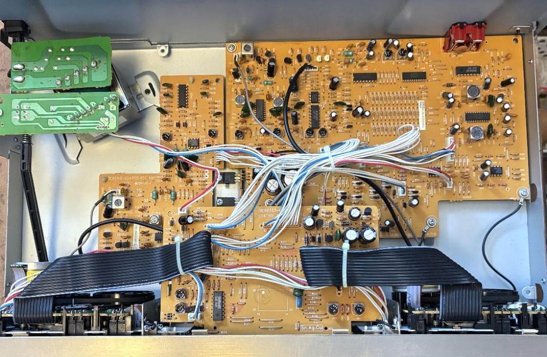 【動作OK！！】　ダブルカセットデッキ　TEAC　ティアック　W-860R