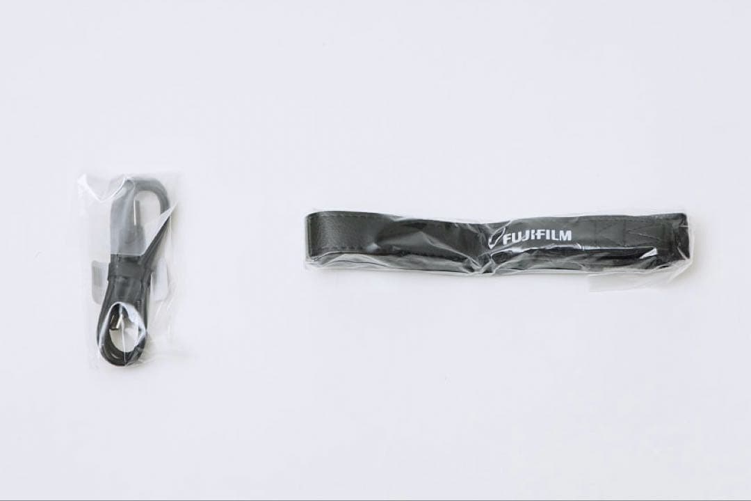 [ブラックミストフィルタ付] FUJIFILM X100VI 日英2言語モデル