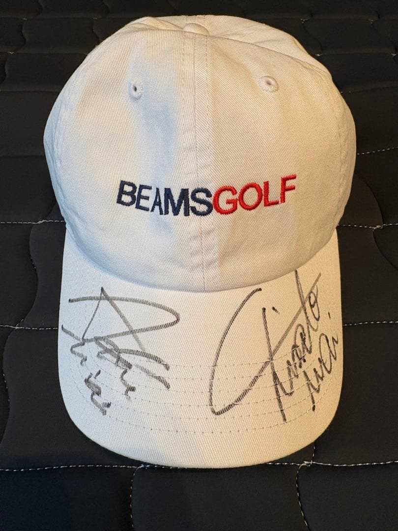 ゆうさん専用　［新品、未使用]岩井姉妹　サイン入りキャップ、ボール