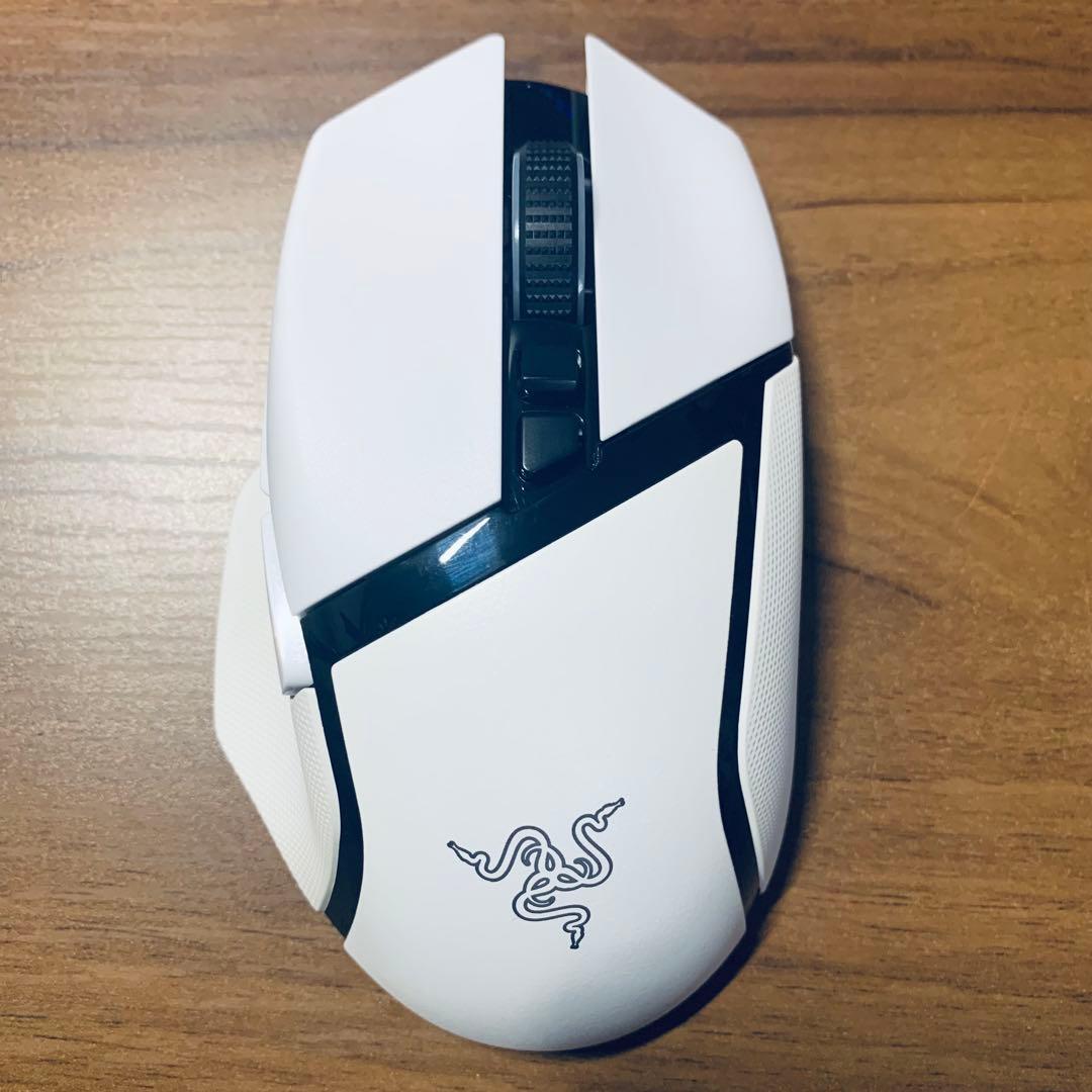 Razer Basilisk V3 PRO ホワイト